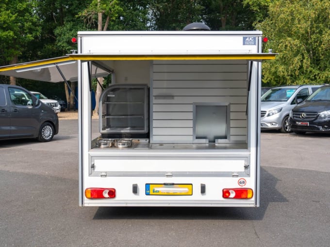 2025 Renault Master