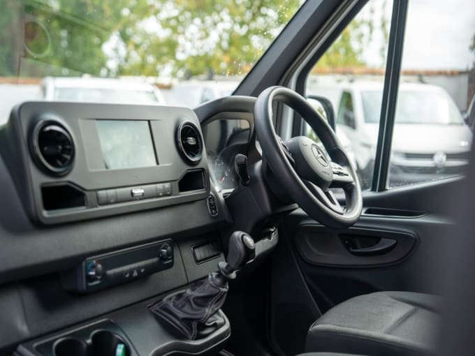 2025 Mercedes-benz Sprinter