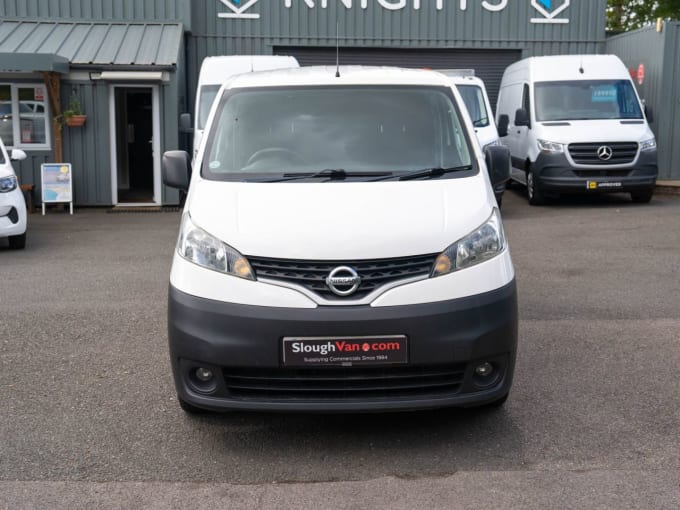 2025 Nissan Nv200