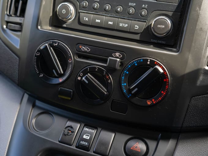 2025 Nissan Nv200