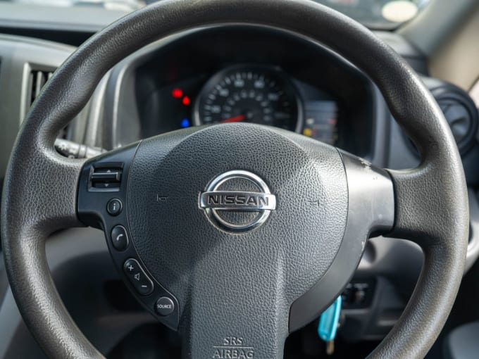 2025 Nissan Nv200