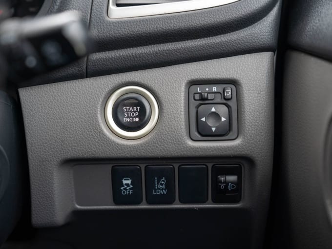 2025 Mitsubishi L200