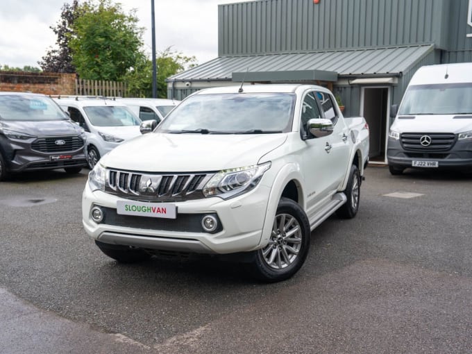 2025 Mitsubishi L200