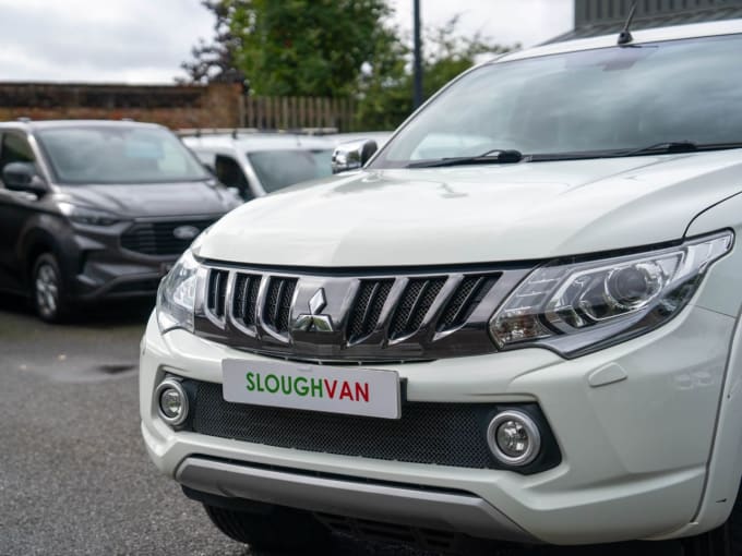 2025 Mitsubishi L200