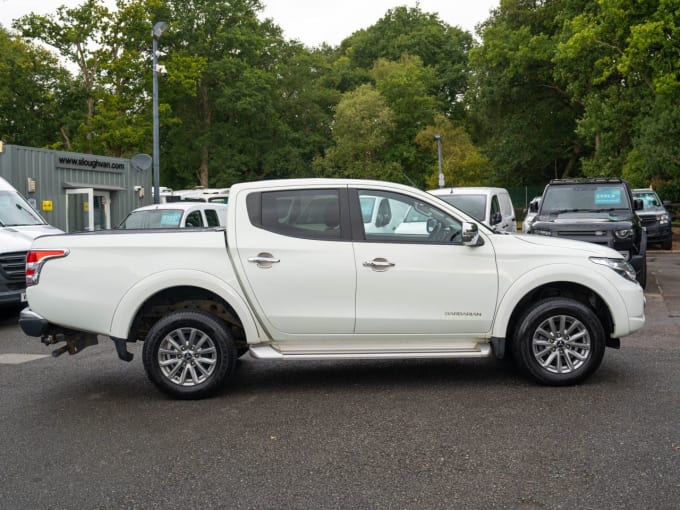 2025 Mitsubishi L200