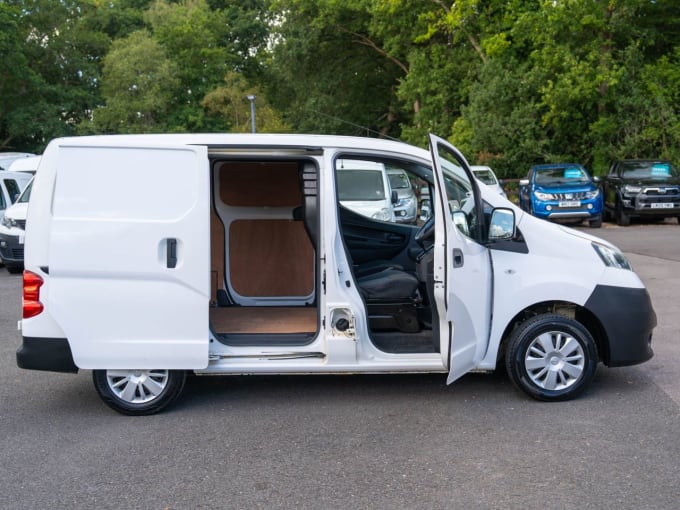 2017 Nissan Nv200