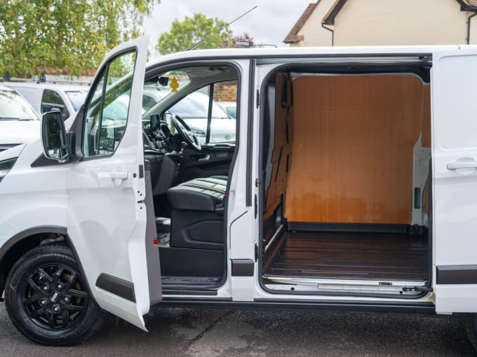 2022 Ford Transit Custom