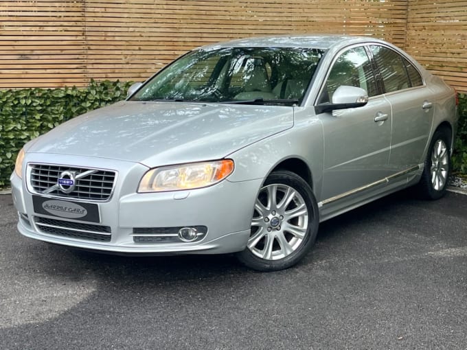 2025 Volvo S80