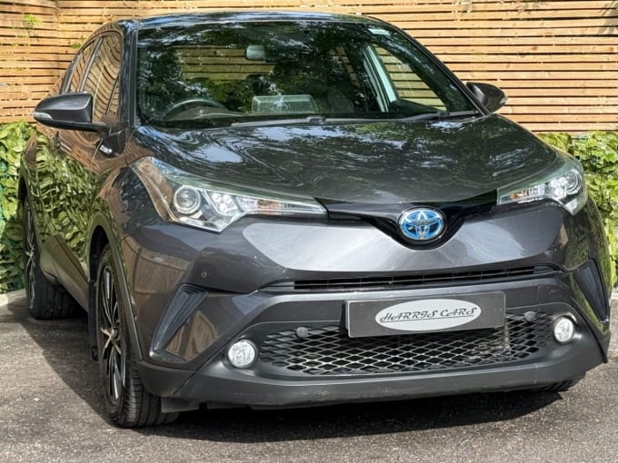 2025 Toyota C-hr