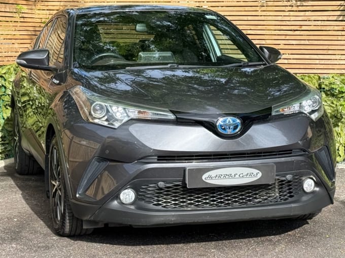 2025 Toyota C-hr
