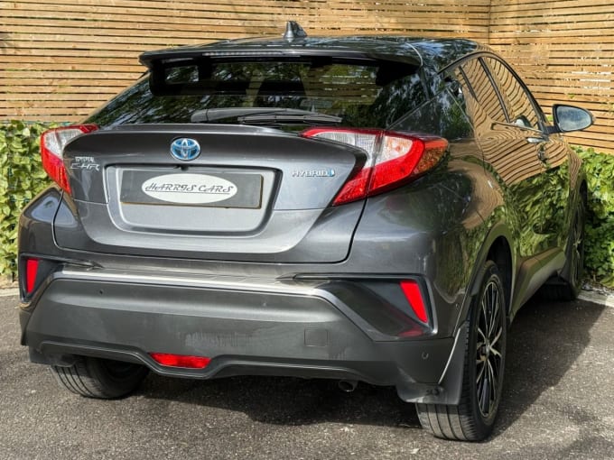 2025 Toyota C-hr