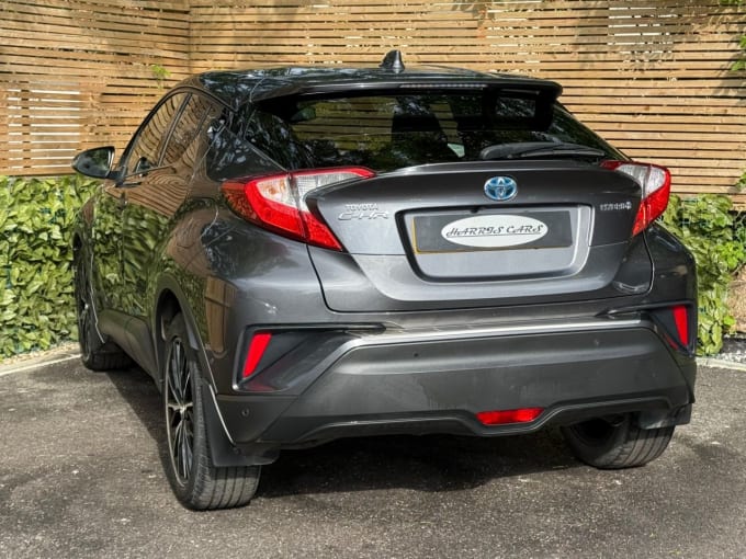 2025 Toyota C-hr