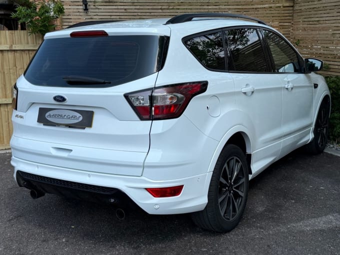 2025 Ford Kuga
