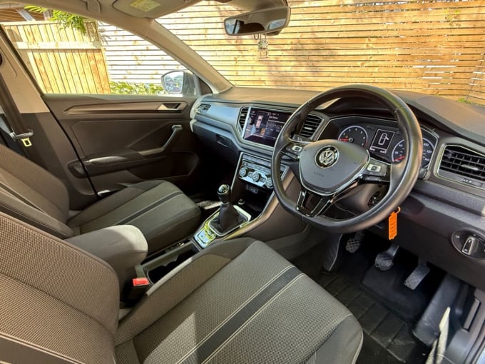 2025 Volkswagen T-roc