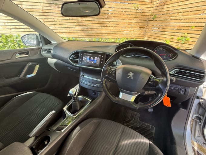 2025 Peugeot 308