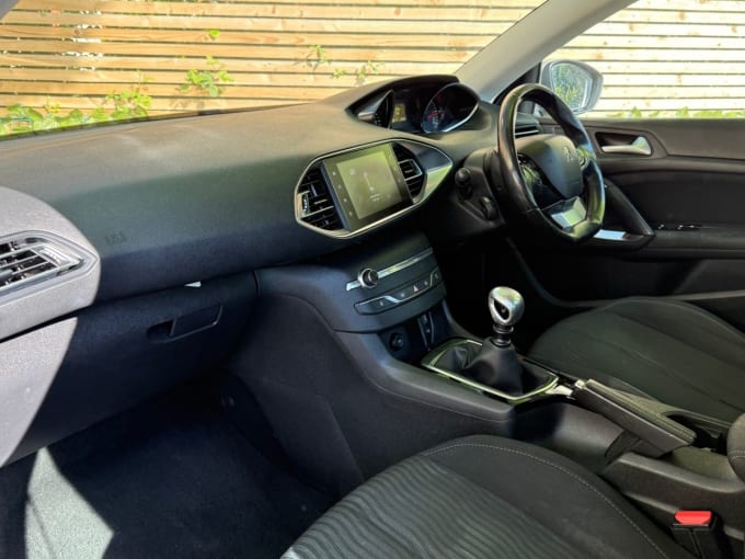 2025 Peugeot 308
