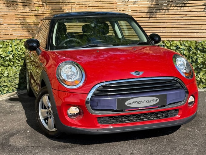 2025 Mini Hatch