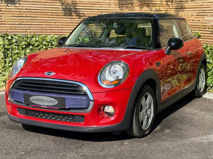 2025 Mini Hatch