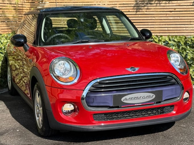 2025 Mini Hatch