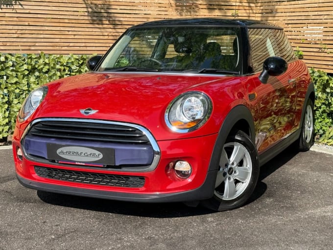 2025 Mini Hatch