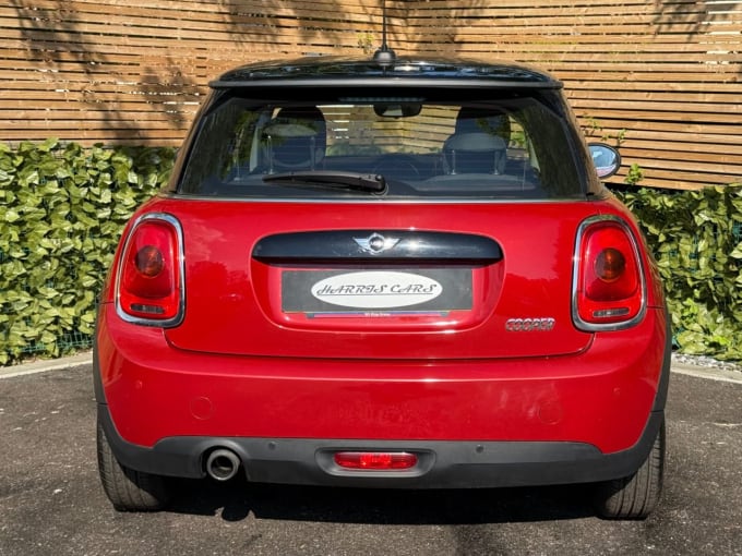 2025 Mini Hatch
