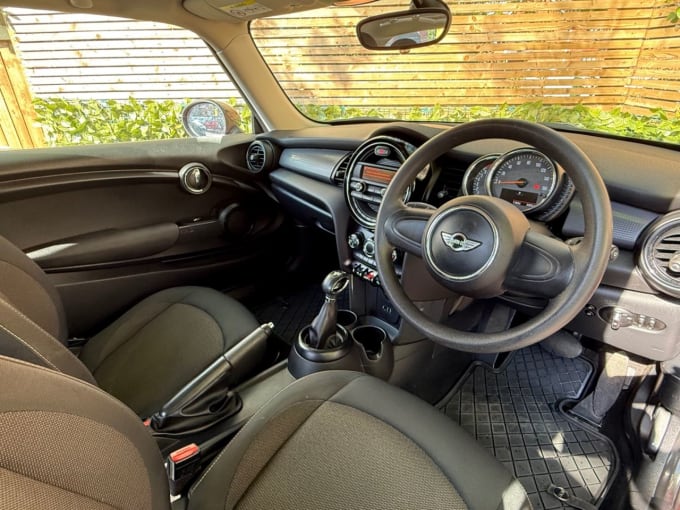 2025 Mini Hatch