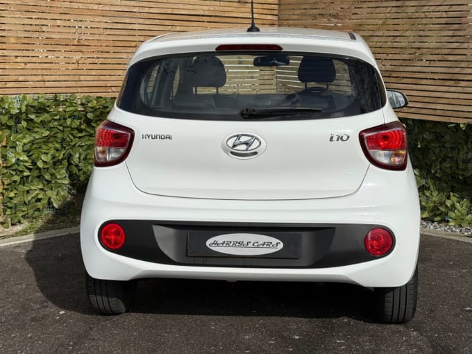 2025 Hyundai I10