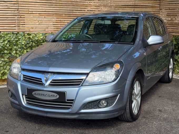 2025 Vauxhall Astra