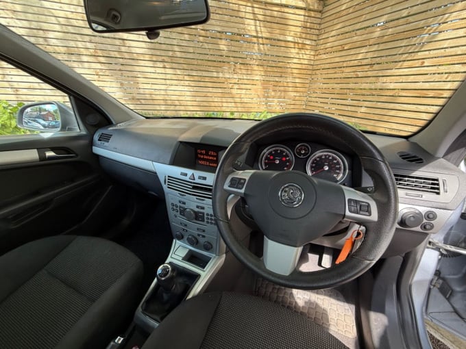 2025 Vauxhall Astra