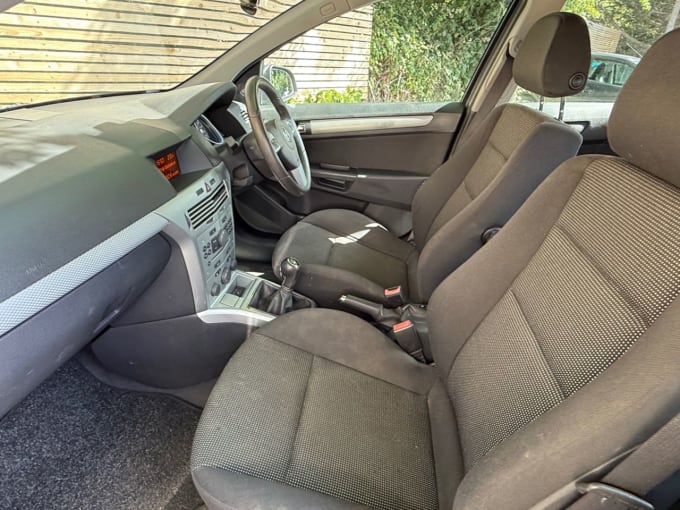 2025 Vauxhall Astra