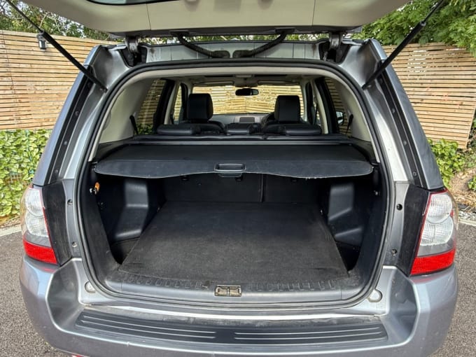 2025 Land Rover Freelander 2