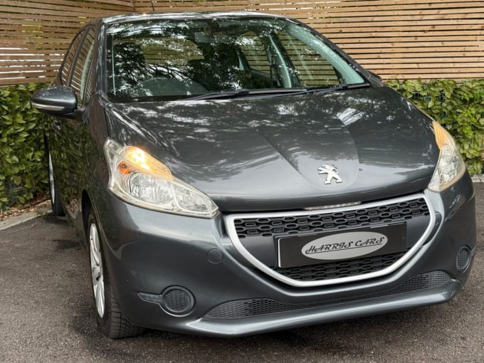 2025 Peugeot 208