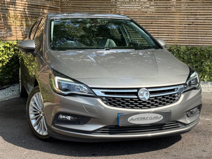 2025 Vauxhall Astra