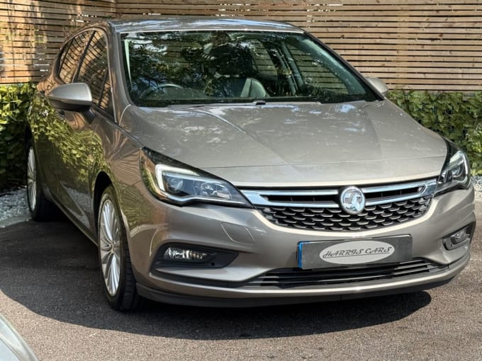 2025 Vauxhall Astra