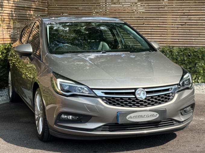 2025 Vauxhall Astra