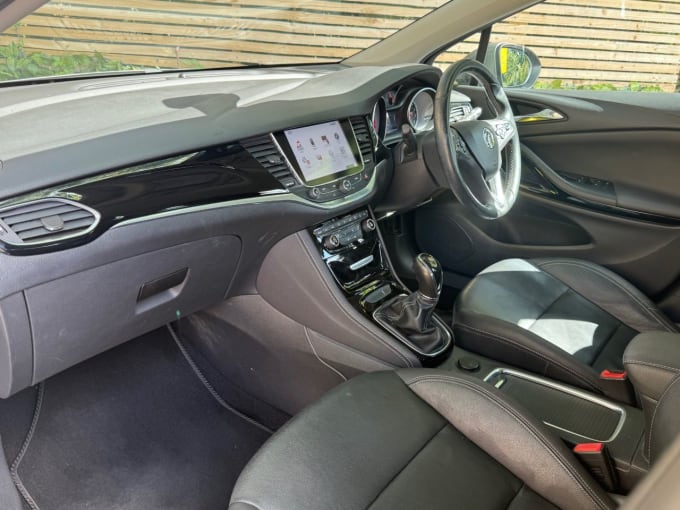 2025 Vauxhall Astra