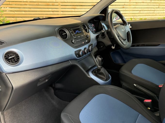 2025 Hyundai I10