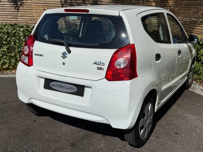 2025 Suzuki Alto