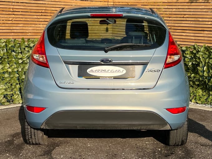 2010 Ford Fiesta