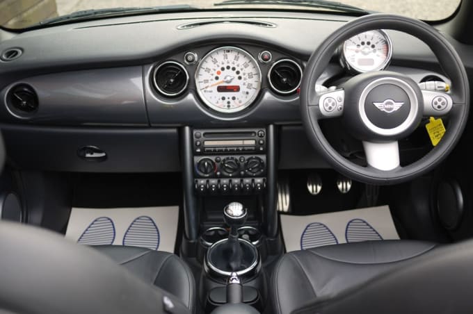 2025 Mini Convertible