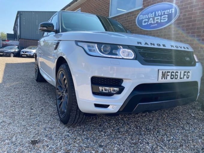 2025 Land Rover Range Rover Sport