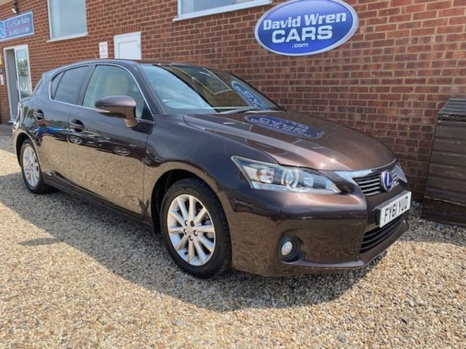 2025 Lexus Ct
