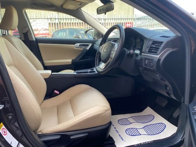 2025 Lexus Ct