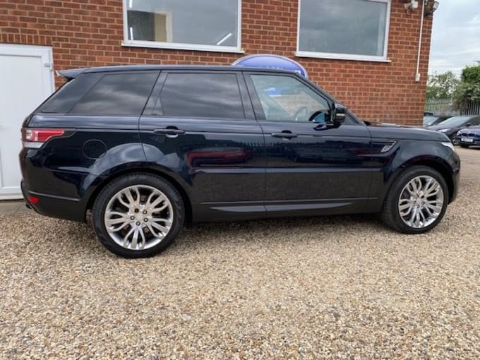 2025 Land Rover Range Rover Sport