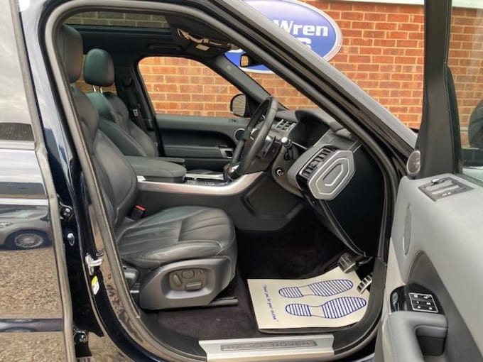 2025 Land Rover Range Rover Sport
