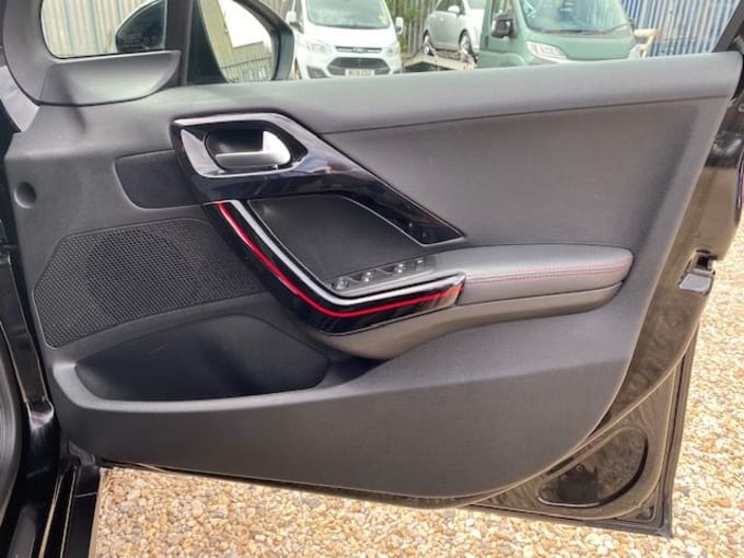 2025 Peugeot 2008