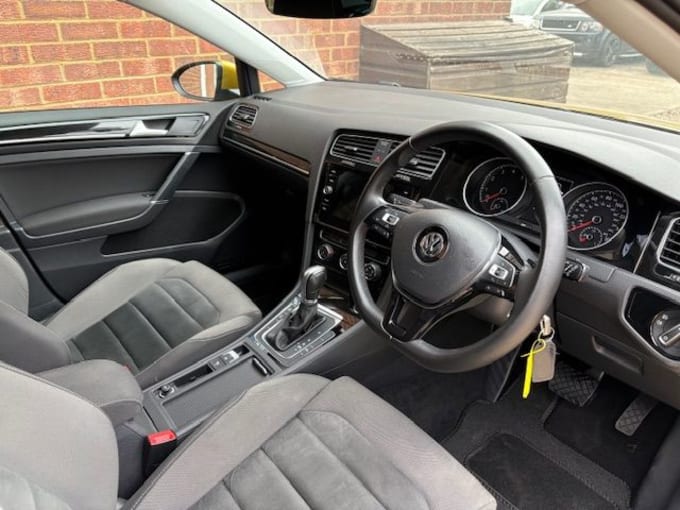 2025 Volkswagen Golf