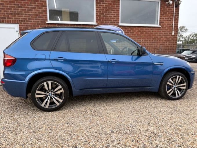 2025 BMW X5 M