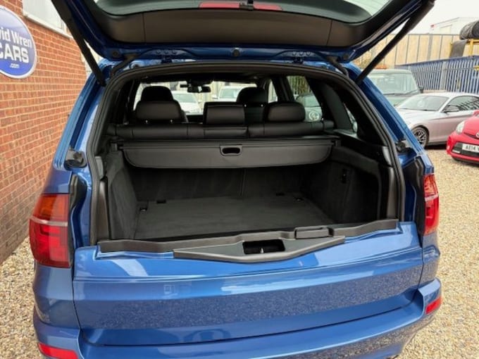 2025 BMW X5 M