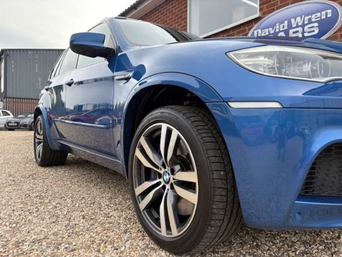 2025 BMW X5 M